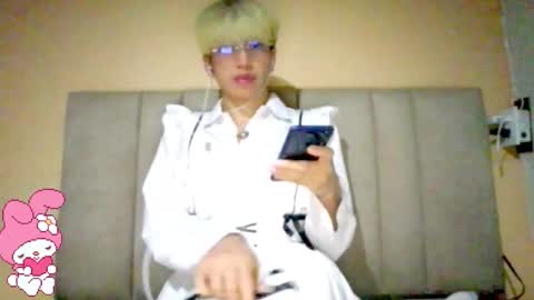 Snapshot of cerecitauwu chatting on October 1, 2025, 4:07 am Cherry online show from October 1, 2025, 4:07 am