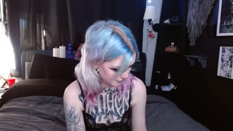 Snapshot of cerianex chatting on January 20, 2025, 11:21 pm Averi online show from January 20, 2025, 11:21 pm