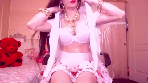 Cerise online show from February 1, 2025, 1:02 am