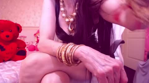 Cerise online show from February 6, 2025, 4:53 am