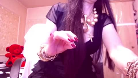 Cerise online show from June 21, 2026, 12:46 am