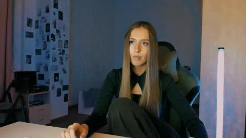 my name is Eva online show from December 13, 2025, 8:25 pm