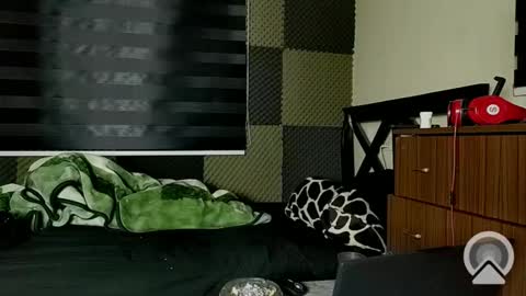 cezar online show from January 2, 2025, 2:57 pm