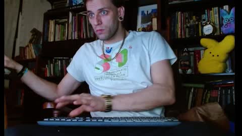 Snapshot of cguffey2284 chatting on February 16, 2025, 1:14 am cguffey2284 online show from February 16, 2025, 1:14 am