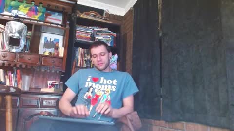 Snapshot of cguffey2284 chatting on February 18, 2025, 9:32 am cguffey2284 online show from February 18, 2025, 9:32 am