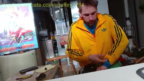 cguffey2284 online show from December 21, 2025, 6:04 pm