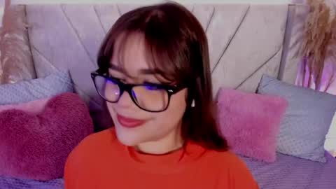 Snapshot of chaarlotte_1 chatting on May 15, 2026, 5:09 pm charlotte online show from May 15, 2026, 5:09 pm