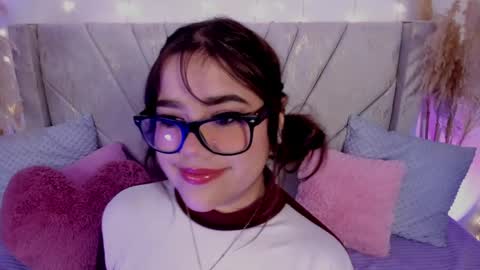 Snapshot of chaarlotte_1 chatting on May 17, 2026, 12:34 pm charlotte online show from May 17, 2026, 12:34 pm