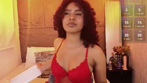 CHAARLOTTEE online show from September 30, 2025, 9:53 pm