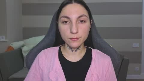 Kate online show from December 22, 2025, 7:05 am