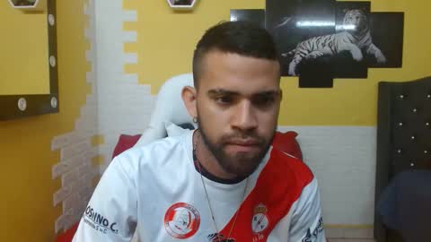 Snapshot of chacorta_ chatting on April 30, 2026, 1:50 pm chacorta_ online show from April 30, 2026, 1:50 pm