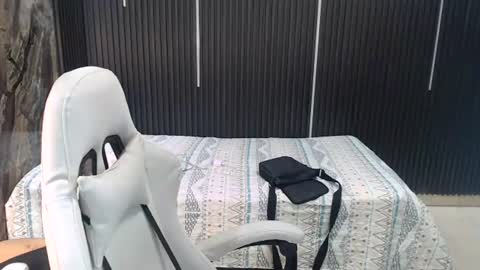 chacorta_ online show from July 28, 2026, 12:48 pm