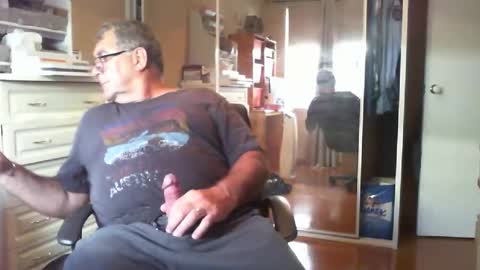 Snapshot of chalkstall chatting on January 12, 2026, 8:19 am Chalky online show from January 12, 2026, 8:19 am