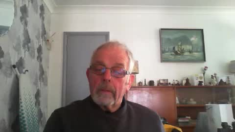 Champers online show from April 22, 2026, 8:28 am