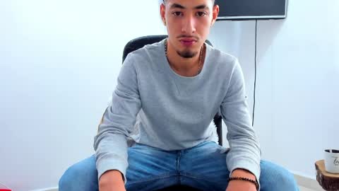 Snapshot of chandler_kenji chatting on May 13, 2026, 1:30 pm Kenji online show from May 13, 2026, 1:30 pm