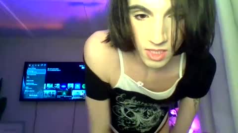 Snapshot of chanel2002 chatting on March 4, 2025, 1:01 am chanel2002 online show from March 4, 2025, 1:01 am