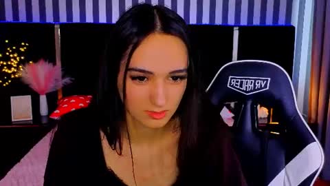 Snapshot of chanell_maon chatting on June 13, 2026, 1:31 pm chanell_maon online show from June 13, 2026, 1:31 pm