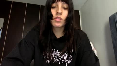 Viviana 3 online show from May 8, 2026, 5:29 pm