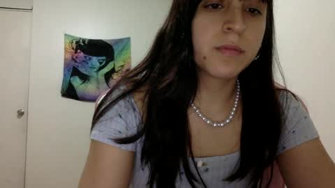Snapshot of chanelsexyy chatting on June 18, 2026, 1:28 am Viviana 3 online show from June 18, 2026, 1:28 am