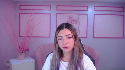 Snapshot of channel_blonde_a chatting on January 11, 2025, 4:46 pm channel_blonde_a online show from January 11, 2025, 4:46 pm