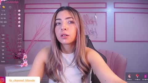 Snapshot of channel_blonde_a chatting on February 3, 2025, 7:42 pm channel_blonde_a online show from February 3, 2025, 7:42 pm