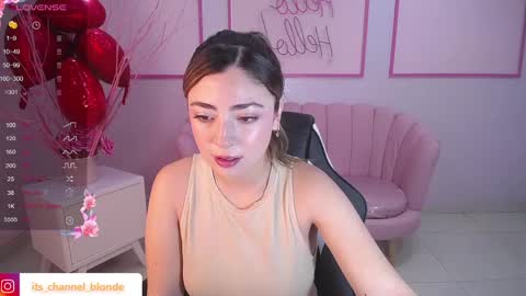 Snapshot of channel_blonde_a chatting on February 24, 2025, 5:09 pm channel_blonde_a online show from February 24, 2025, 5:09 pm