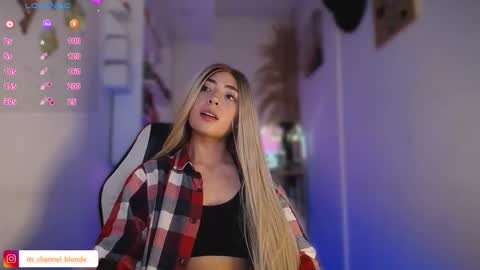 Snapshot of channel_blonde_a chatting on December 18, 2025, 5:13 am channel_blonde_a online show from December 18, 2025, 5:13 am