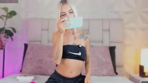 Snapshot of channelcrawford chatting on February 6, 2026, 8:45 pm ChannelCrawford online show from February 6, 2026, 8:45 pm