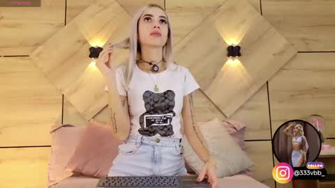 Snapshot of channelcrawford chatting on April 1, 2026, 3:51 am ChannelCrawford online show from April 1, 2026, 3:51 am