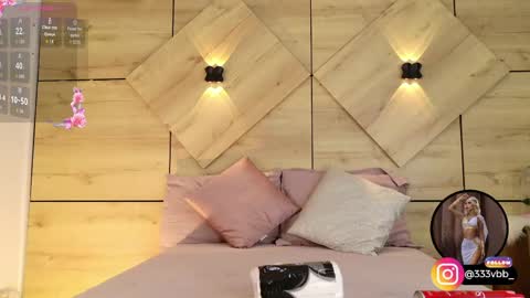 Snapshot of channelcrawford chatting on April 11, 2026, 3:55 am ChannelCrawford online show from April 11, 2026, 3:55 am