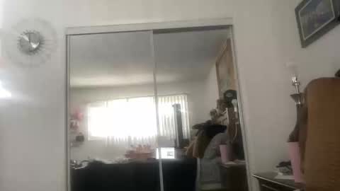 Snapshot of channelll31 chatting on November 10, 2025, 7:57 pm channelll31 online show from November 10, 2025, 7:57 pm