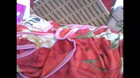 chantale483461 online show from May 13, 2026, 6:27 pm