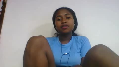 chantale483461 online show from May 26, 2026, 5:09 pm