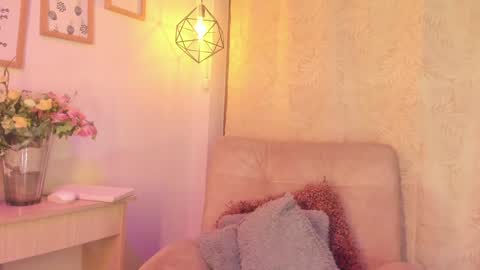 Snapshot of chantall_valkoba chatting on January 18, 2025, 4:04 am Chantall online show from January 18, 2025, 4:04 am