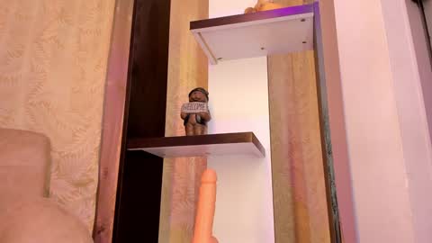 Snapshot of chantall_valkoba chatting on January 19, 2025, 7:15 am Chantall online show from January 19, 2025, 7:15 am