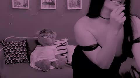 The Queen online show from March 1, 2026, 3:41 am