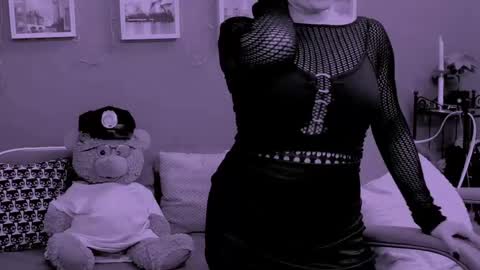 The Queen online show from March 15, 2026, 3:18 pm