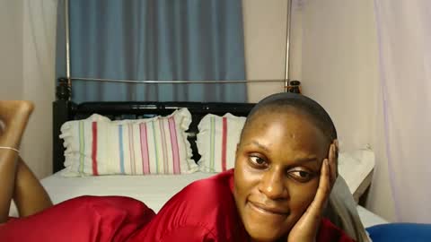 Snapshot of chantelsamz2 chatting on February 19, 2025, 3:39 am Chantel online show from February 19, 2025, 3:39 am