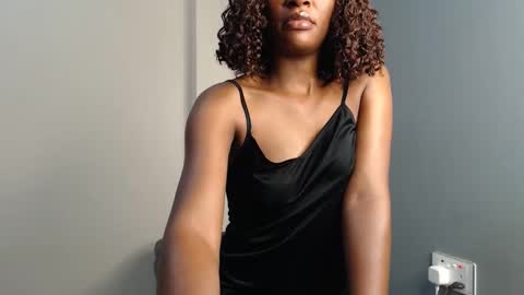 Snapshot of chantelsamz2 chatting on November 22, 2025, 3:38 am Chantel online show from November 22, 2025, 3:38 am