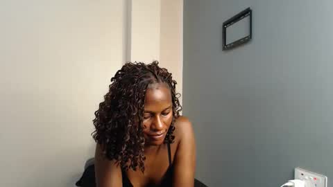 Snapshot of chantelsamz2 chatting on November 30, 2025, 1:09 am Chantel online show from November 30, 2025, 1:09 am