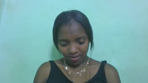 Snapshot of chanteuse655720 chatting on May 15, 2026, 7:04 am chanteuse655720 online show from May 15, 2026, 7:04 am