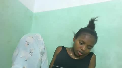 Snapshot of chanteuse655720 chatting on May 22, 2026, 6:24 pm chanteuse655720 online show from May 22, 2026, 6:24 pm