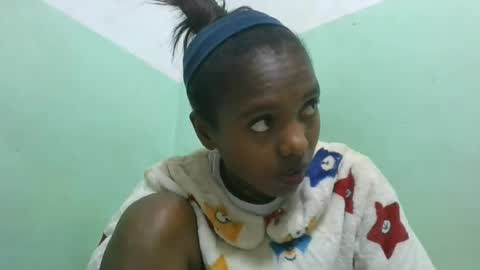 Snapshot of chanteuse655720 chatting on June 11, 2026, 5:33 pm chanteuse655720 online show from June 11, 2026, 5:33 pm