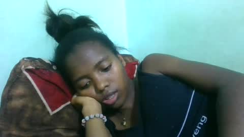 Snapshot of chanteuse655720 chatting on June 18, 2026, 9:25 am chanteuse655720 online show from June 18, 2026, 9:25 am