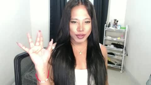 Snapshot of charcolita chatting on July 2, 2026, 12:33 pm Cristine online show from July 2, 2026, 12:33 pm