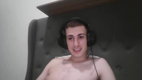 Snapshot of charismaticcharm chatting on January 17, 2025, 11:59 am charismaticcharm online show from January 17, 2025, 11:59 am