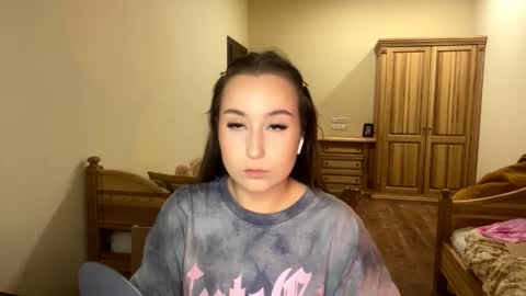 Snapshot of charleenestok chatting on November 30, 2025, 1:15 pm Trixie online show from November 30, 2025, 1:15 pm