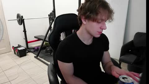 Snapshot of charles_dreams chatting on December 14, 2025, 4:34 pm CHARLES DREAMS online show from December 14, 2025, 4:34 pm