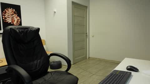 Snapshot of charles_dreams chatting on March 13, 2026, 6:25 pm CHARLES DREAMS online show from March 13, 2026, 6:25 pm