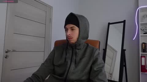 CHARLES SINS online show from February 26, 2025, 9:53 am